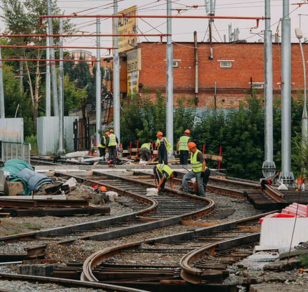 Rail maintenance & positioning
